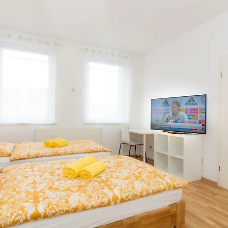 Apartment Private With Direct Subway Entrance Fuerth