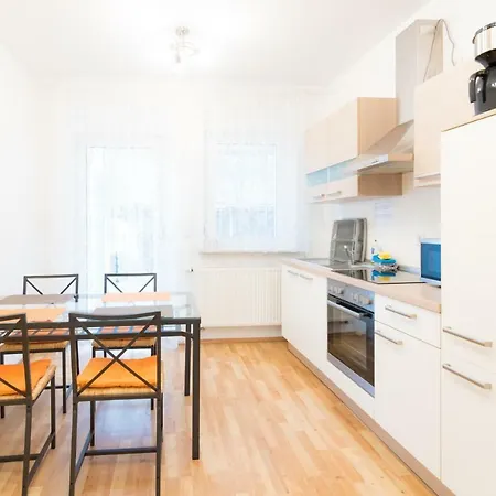 Private With Direct Subway Entrance * Fuerth