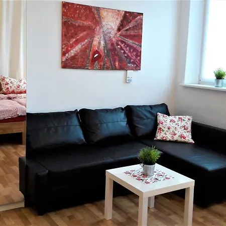Private With Direct Subway Entrance Apartment *